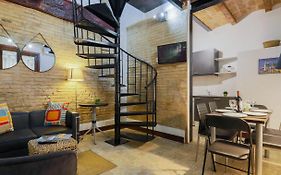 New Listing Duplex Near The Beach Barceloneta